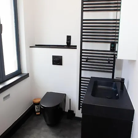 Spacious House For 14 Guests *